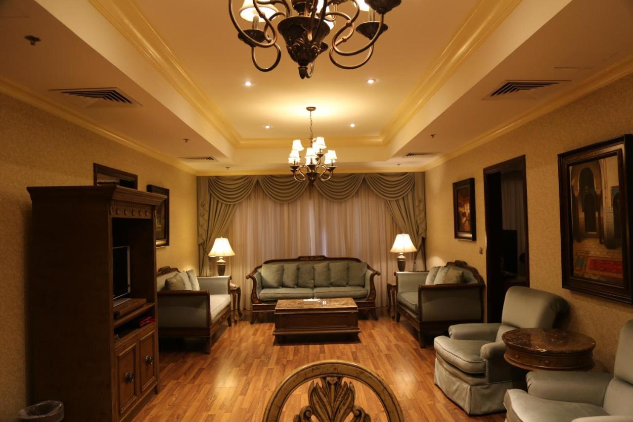 Amjad Royal Suites Hotel Jeddah Ngoại thất bức ảnh